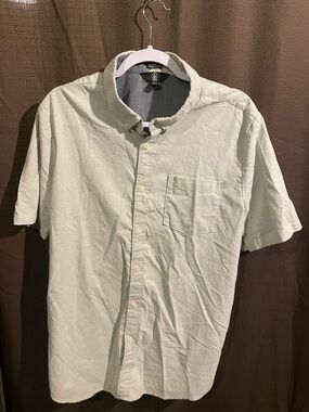 Volcom modern fit button shirt size XL